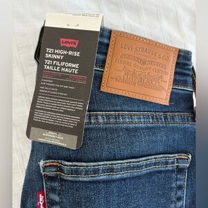 NWT Levi's Women's 721 High-Rise Skinny Jeans